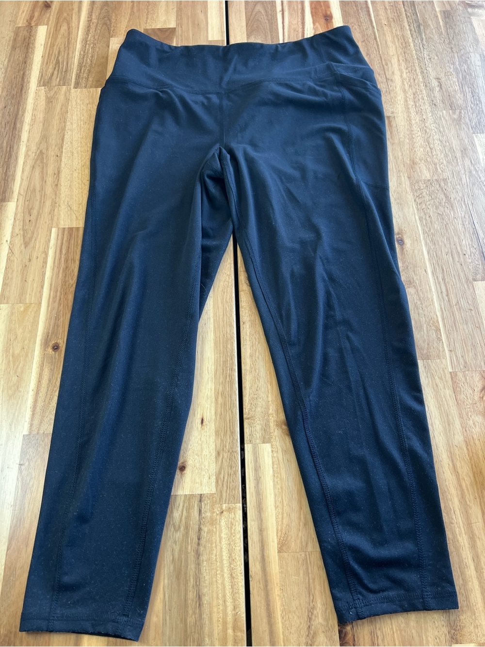 DSG Women’s Black High Rise Crop Leggings Size Large Athletic Workout Pocket